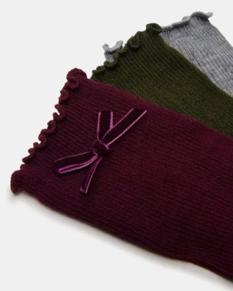 3-pakning med Folly Velvet Bow Rib Crew-sokker i kirsebær