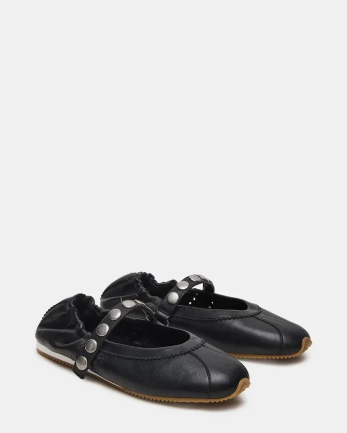 Anaya svart skinn med nitter