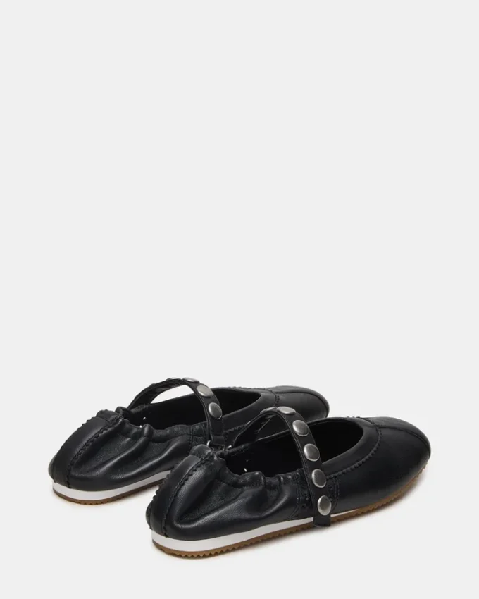 Anaya svart skinn med nitter