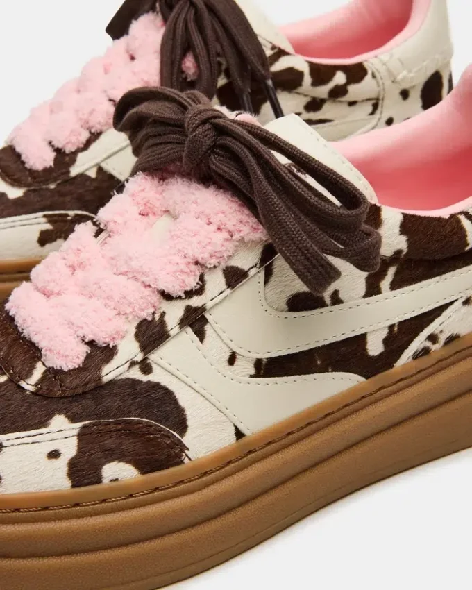 Dodge brun ku-mønster