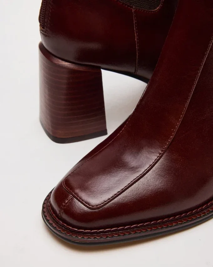 Downtown brunt skinn