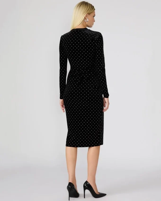 Hailee fløyelskjole med nitter, svart