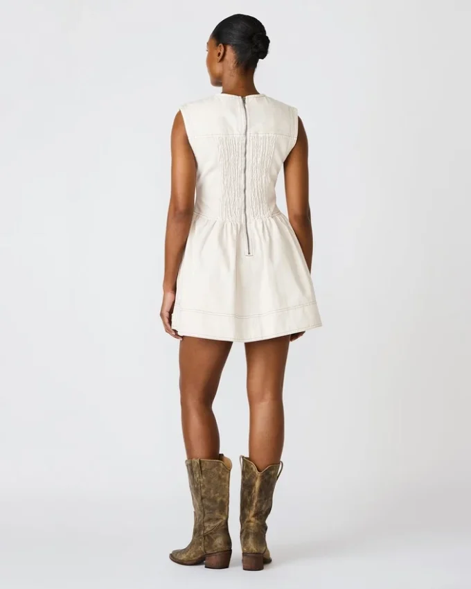 Irinna-kjole i sandfarge