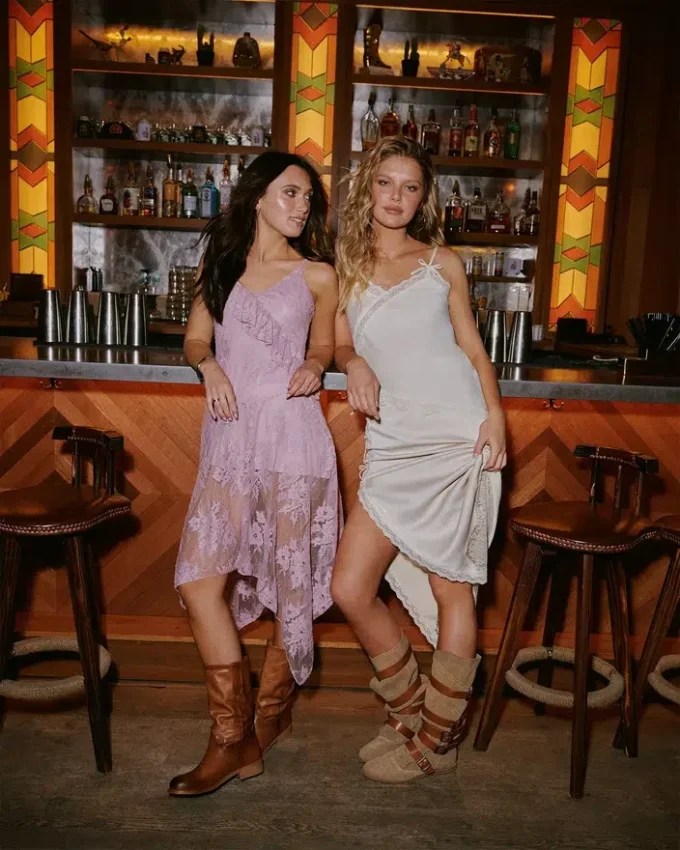 Lakely-top i elfenben Lakely-top i elfenben