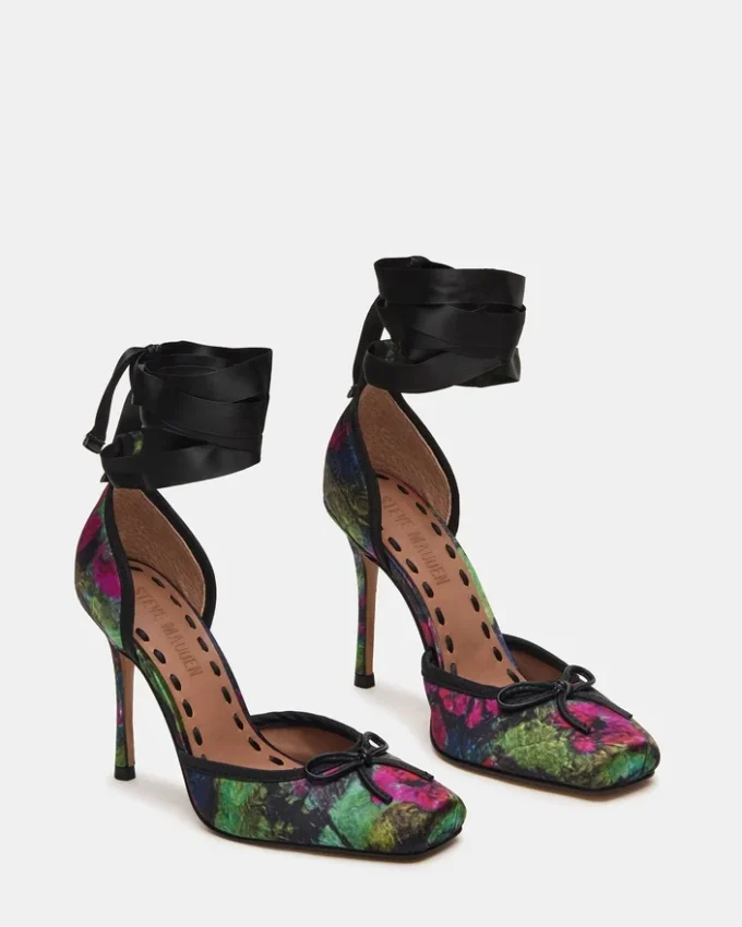 Larina blomstermønstret sateng