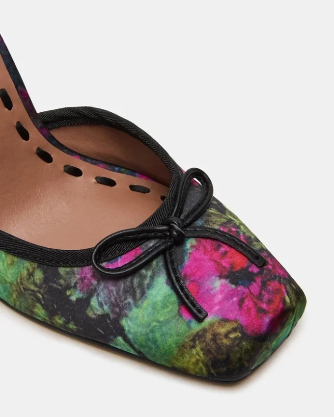 Larina blomstermønstret sateng