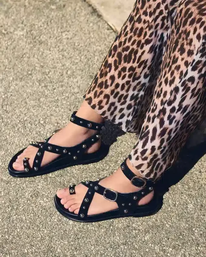 Linear svart semsket skinn