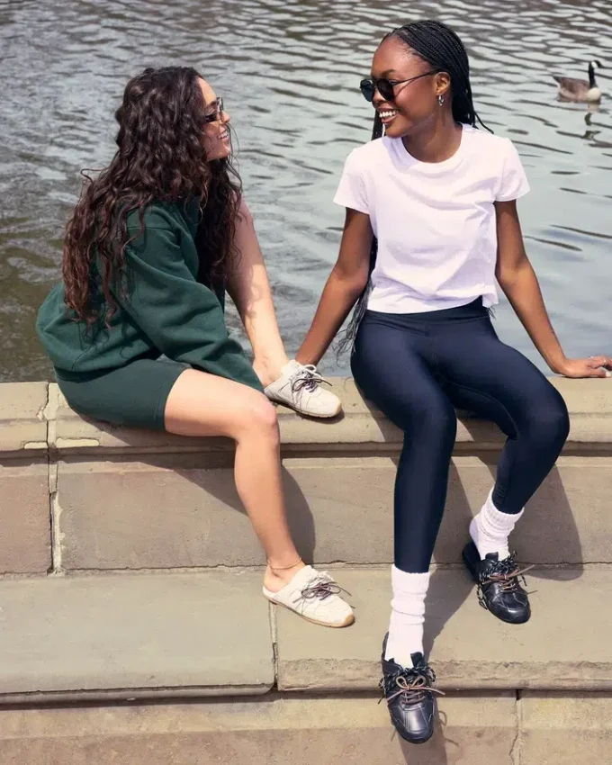 Maysa Black Distressed