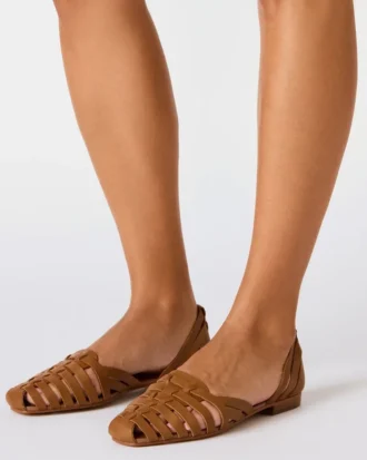 medlin tan leather 2 330x413 - Medlin Tan Leather