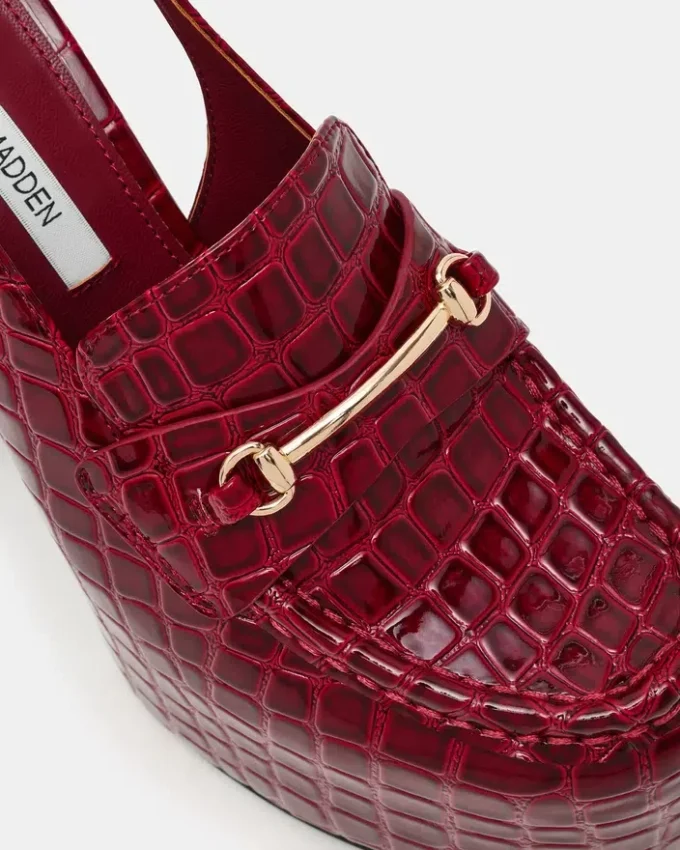 Quinn Red Crocodile