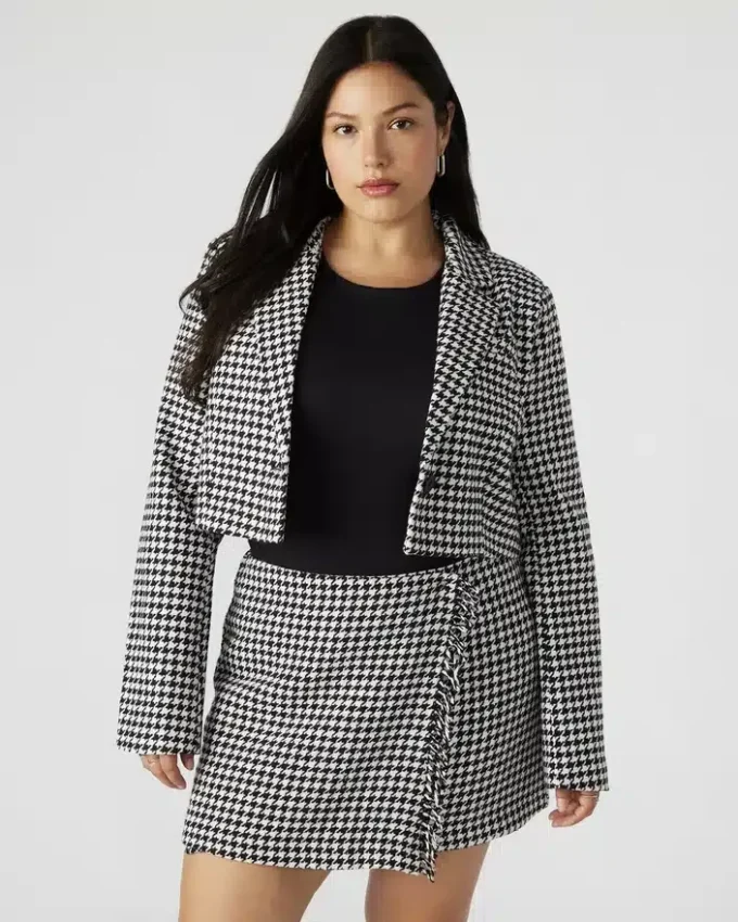 Rupi kort blazer svart/hvit