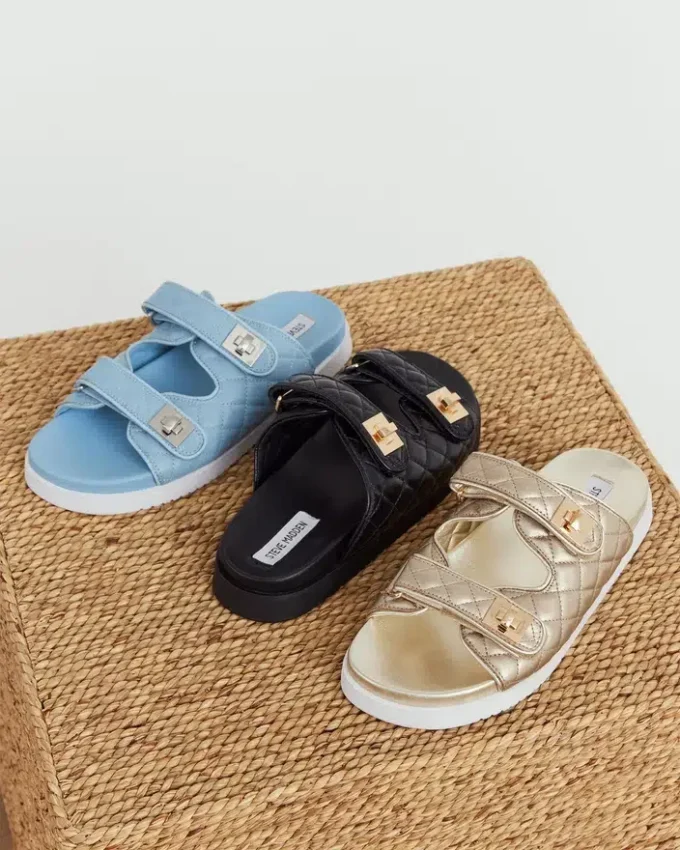 Schmona blått skinn