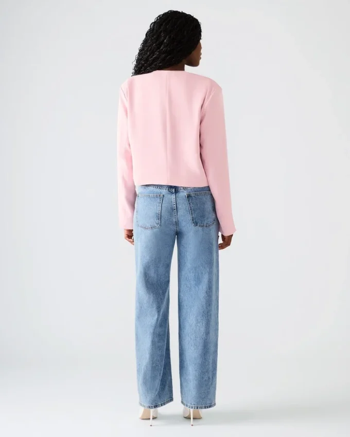 Serenea-blazer i fargen Powder Puff