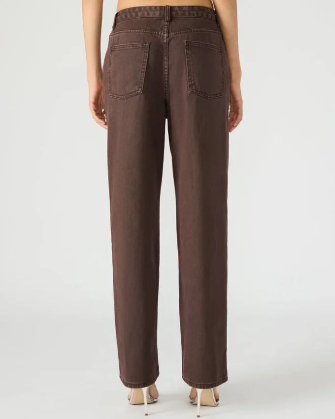 Taylor Jean kakaobrun