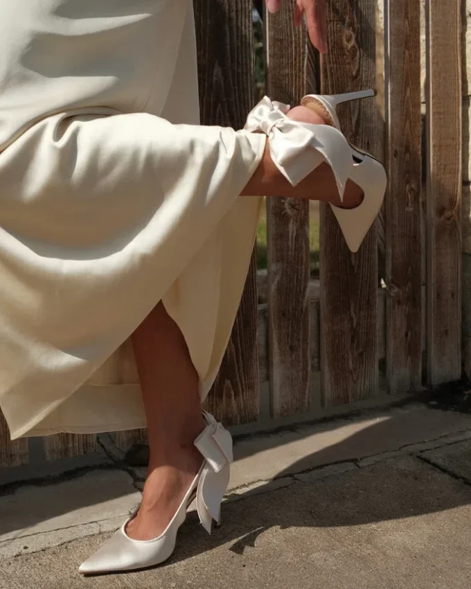 Teacup Elfenben Satin